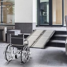 Kerekesszék rámpa, összecsukható, félbe hajtható, aluminium, 153 vagy 183 vagy 305 cm hosszú