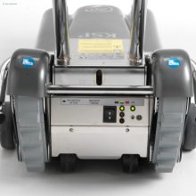 Hernyótalpas lépcsőn járó